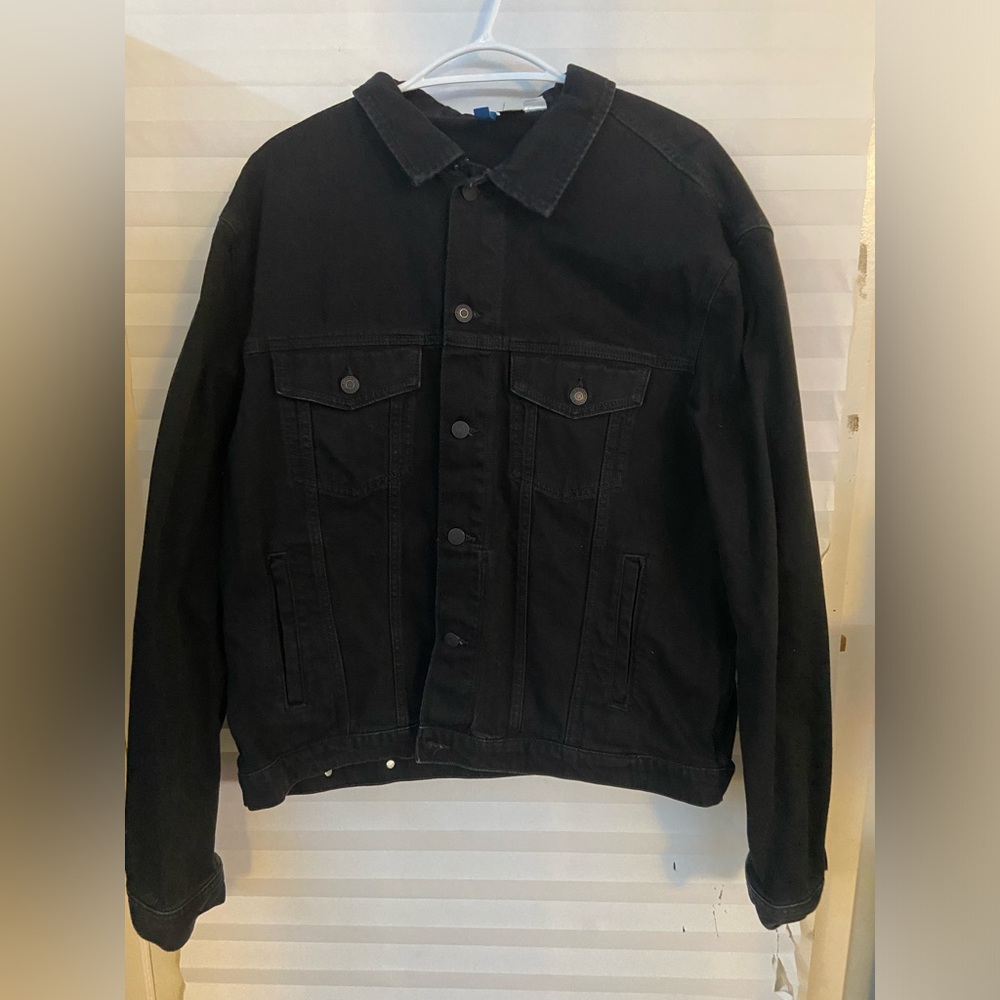 Post Malone “Posty co x H&M” collab denim jacket